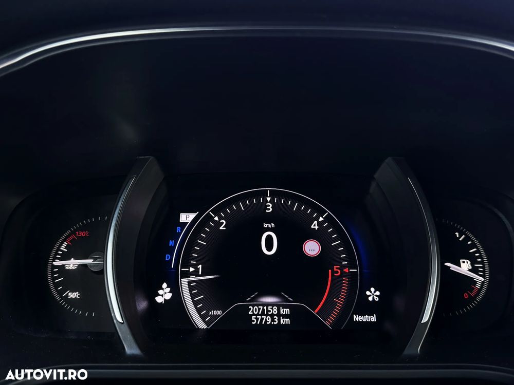 Renault Megane BLUE dCi 115 EDC BOSE EDITION - 28