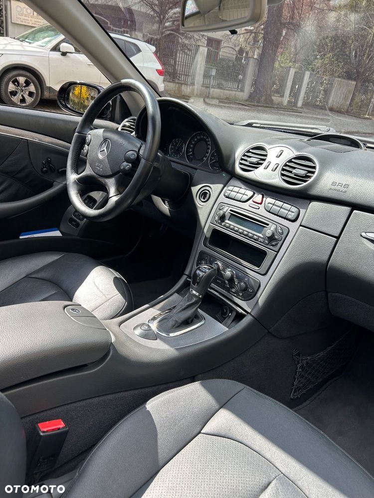 Mercedes-Benz CLK - 8