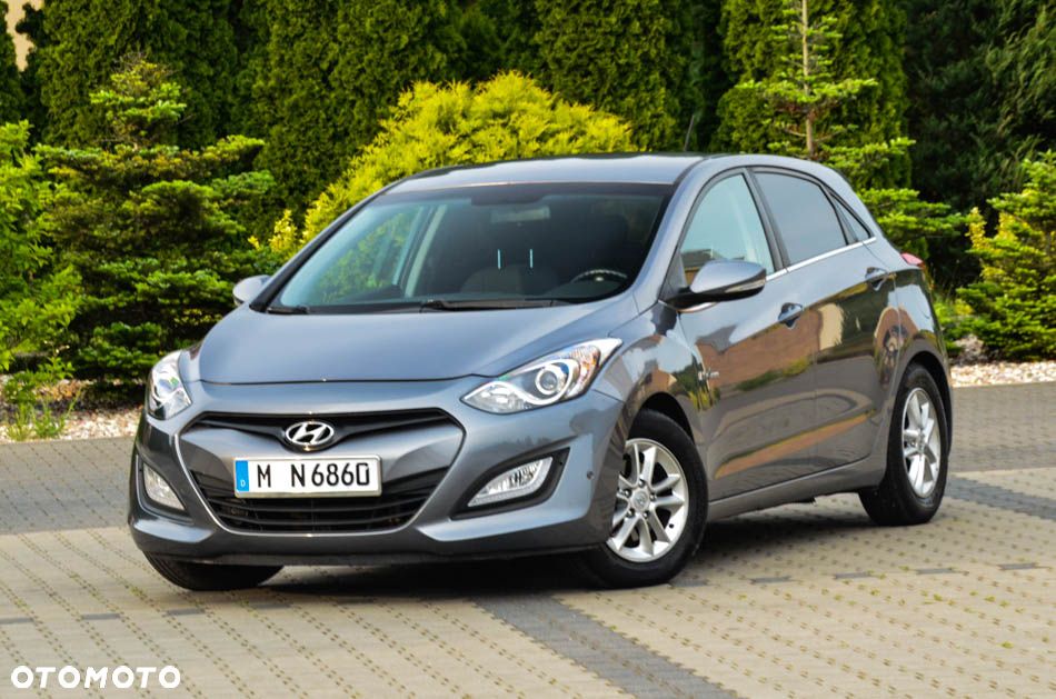Hyundai i30 blue 1.6 CRDi Trend - 2