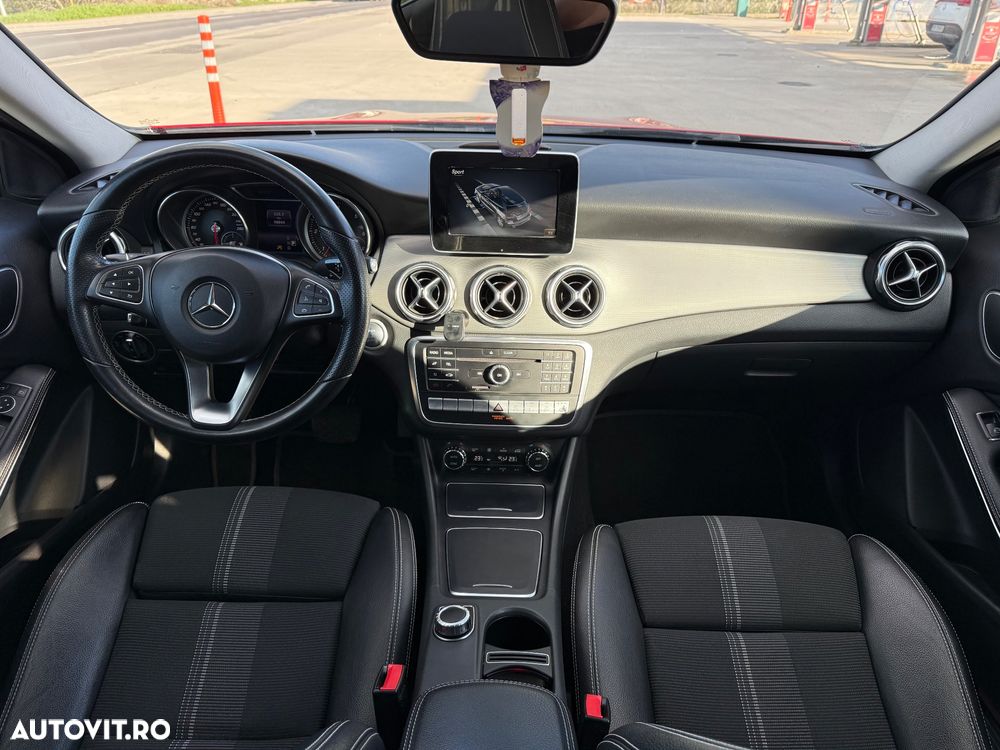 Mercedes-Benz GLA 200 d 4MATIC Aut. - 22