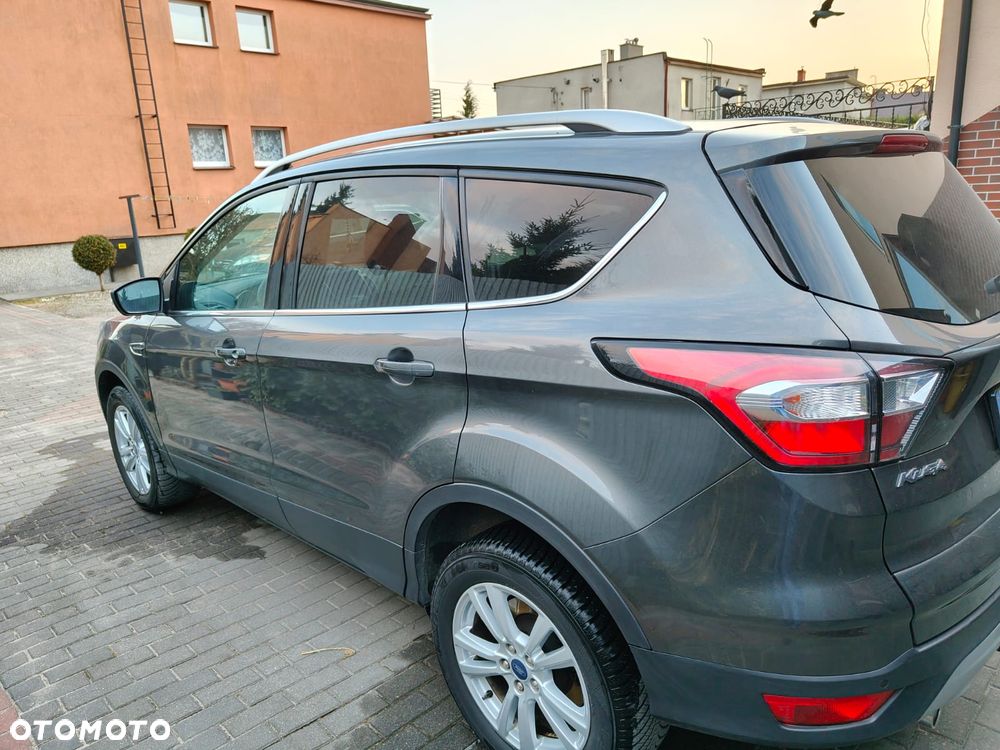 Ford Kuga - 4