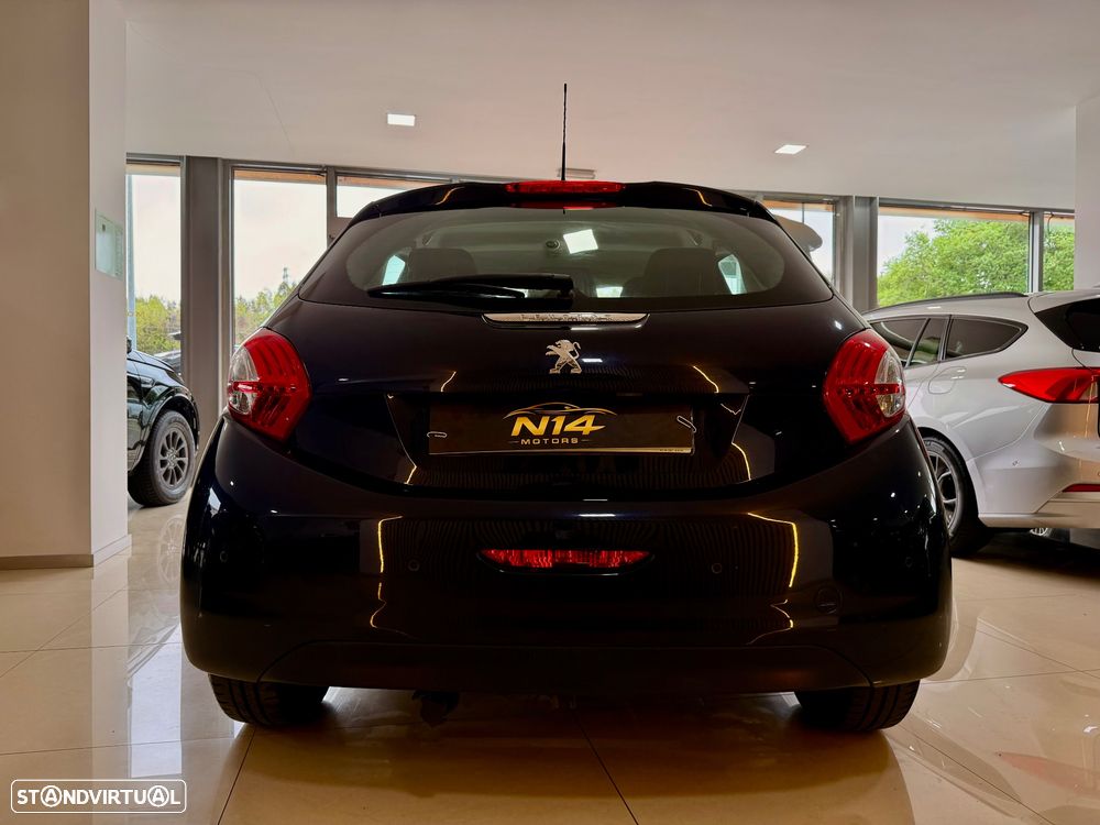 Peugeot 208 82 PureTech Style - 4