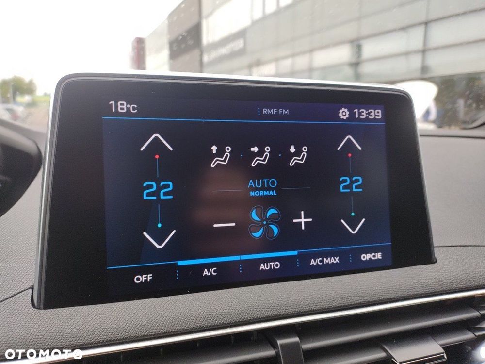 Peugeot 5008 - 12