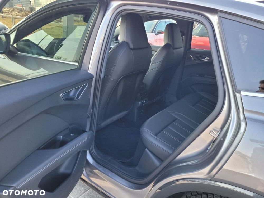 Audi Q4 Sportback e-tron - 13