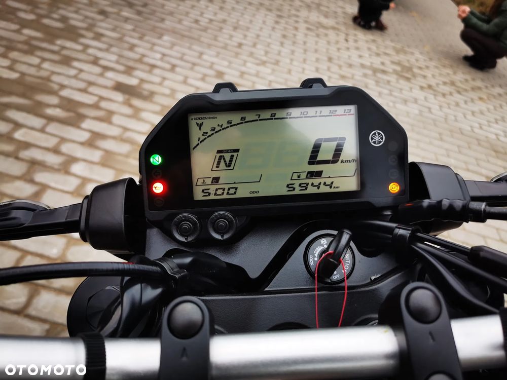 Yamaha MT - 16