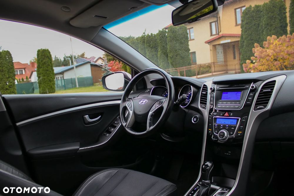 Hyundai i30 1.6 GDI DCT Premium - 27