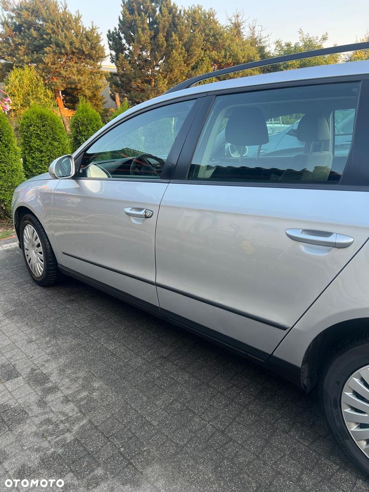 Volkswagen Passat 2.0 TDI DPF Comfortline - 3