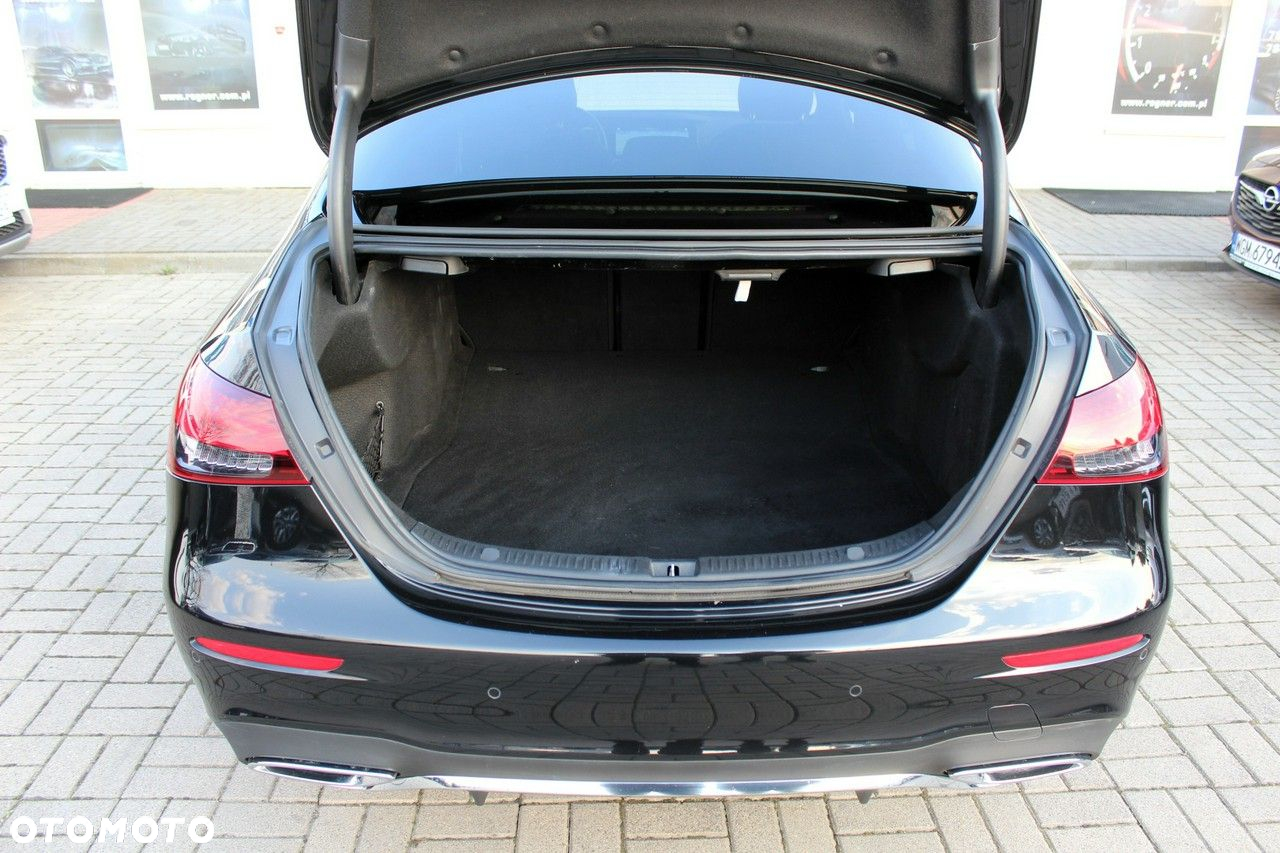 Mercedes-Benz Klasa E 220 d 4-Matic AMG/Avantgarde - 7