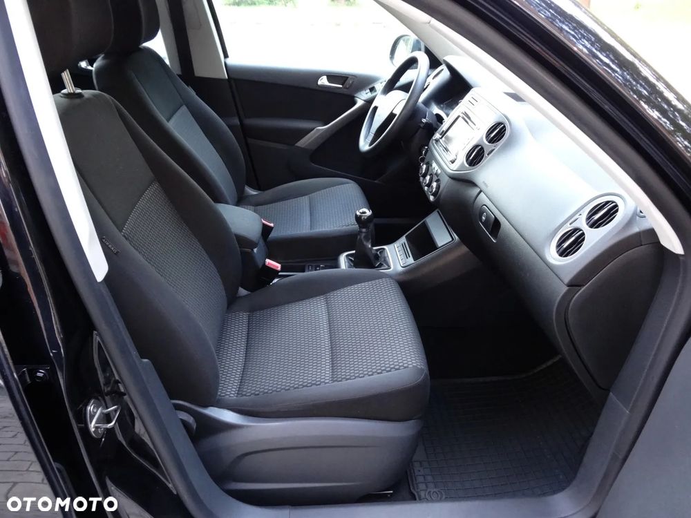 Volkswagen Tiguan - 26