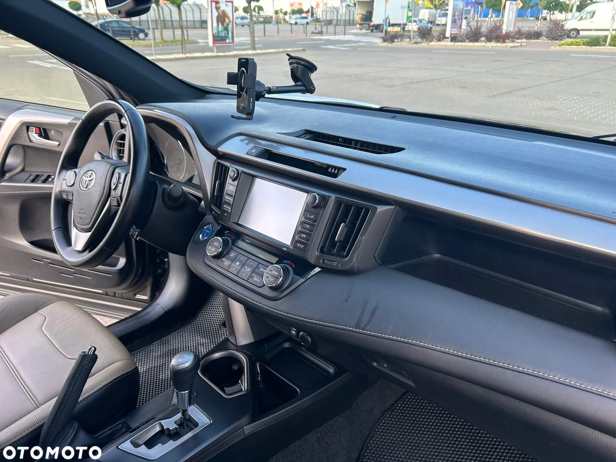 Toyota RAV4 Hybrid Selection 4x2 - 12