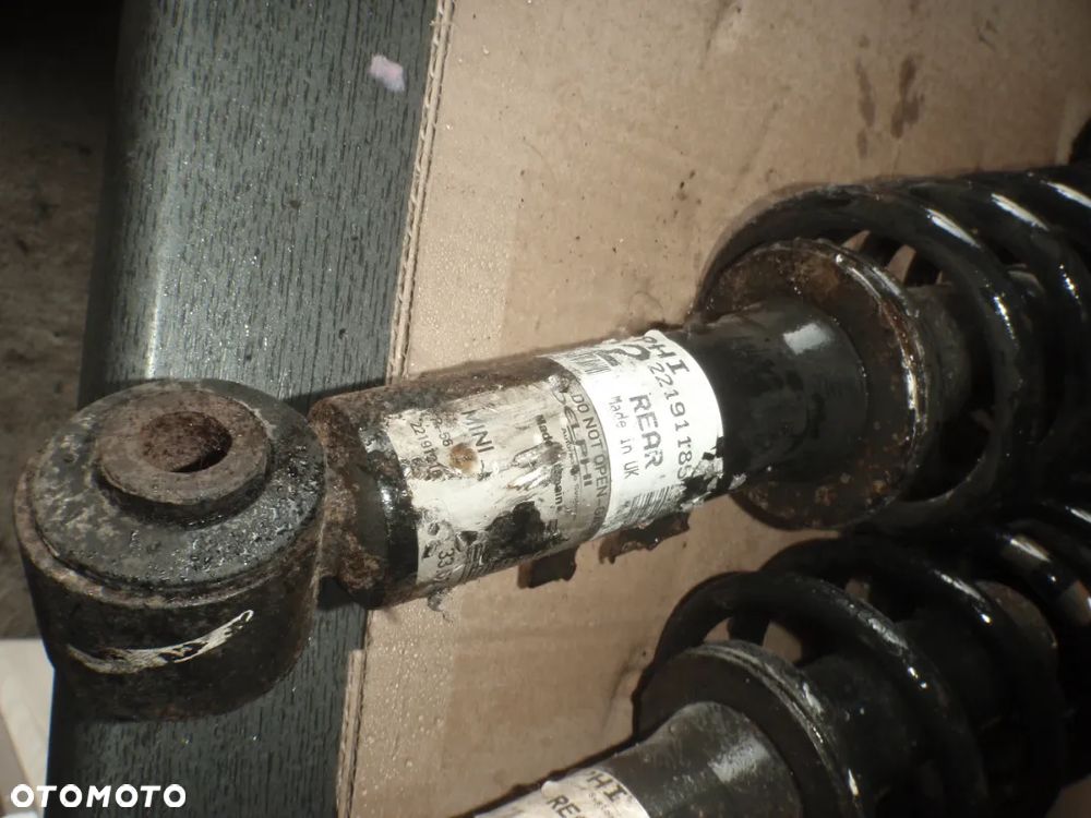 amortyzator amor zawieszenie uchwyt blacha sprężyna poduszka tylne zawieszenie tył jak nowe  mini cooper S r50 r51 r52 r53 r56 r57 jak nowe oryginał - 4