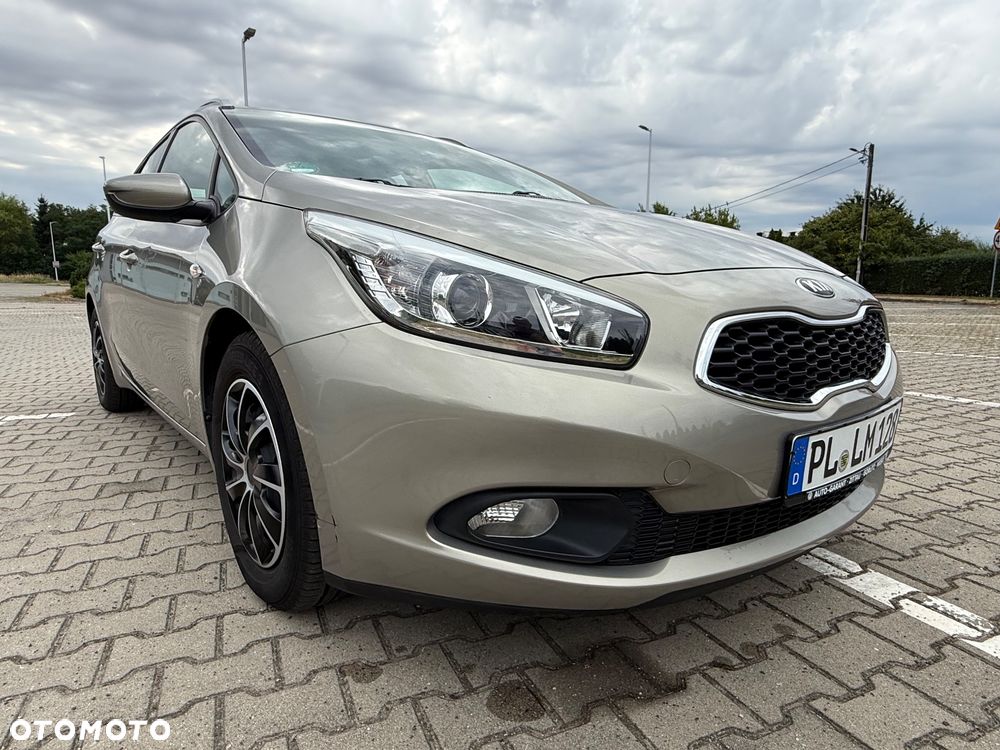 Kia Ceed 1.4 CVVT Dream Team Edition - 21