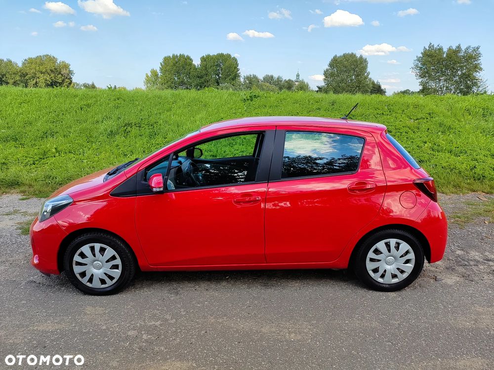 Toyota Yaris 1.0 Premium - 8