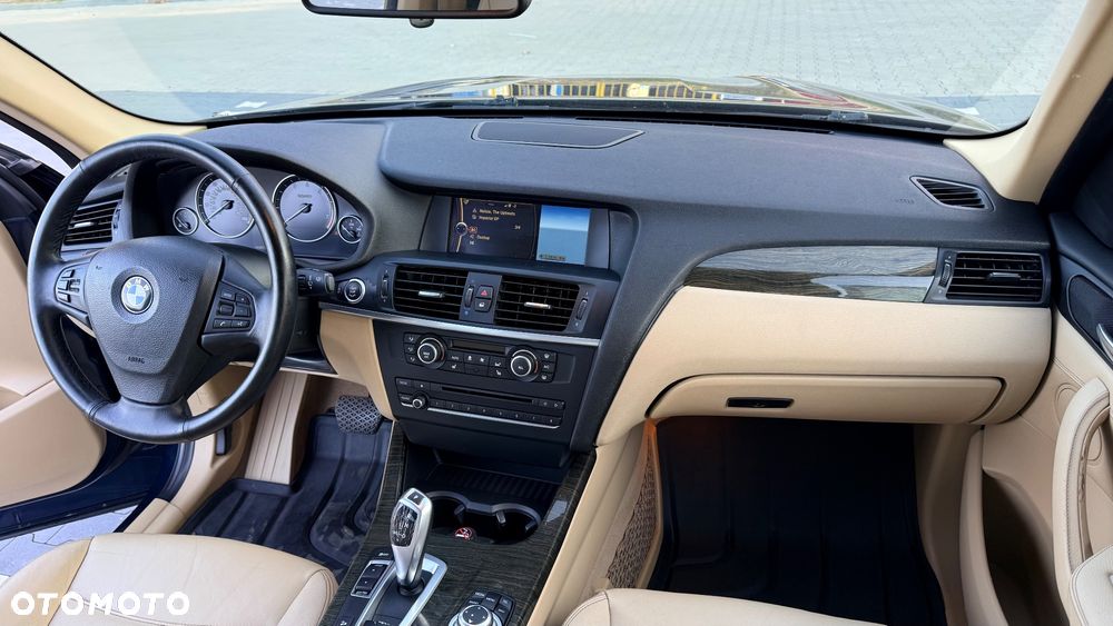 BMW X3 28i xDrive - 12