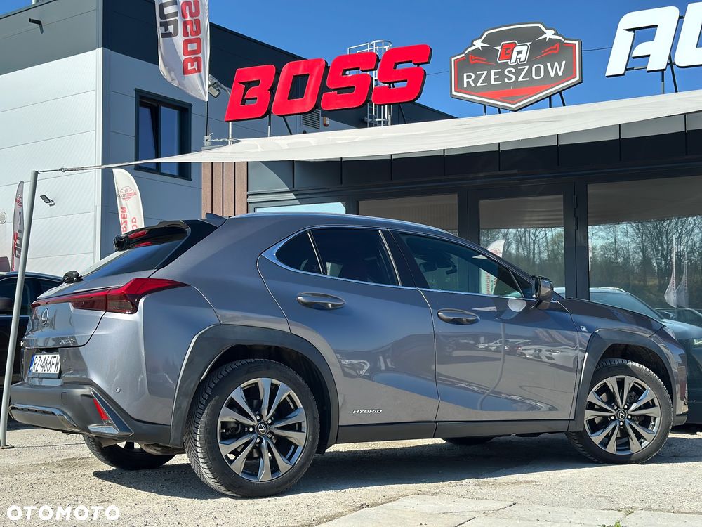 Lexus UX 250h F SPORT - 4