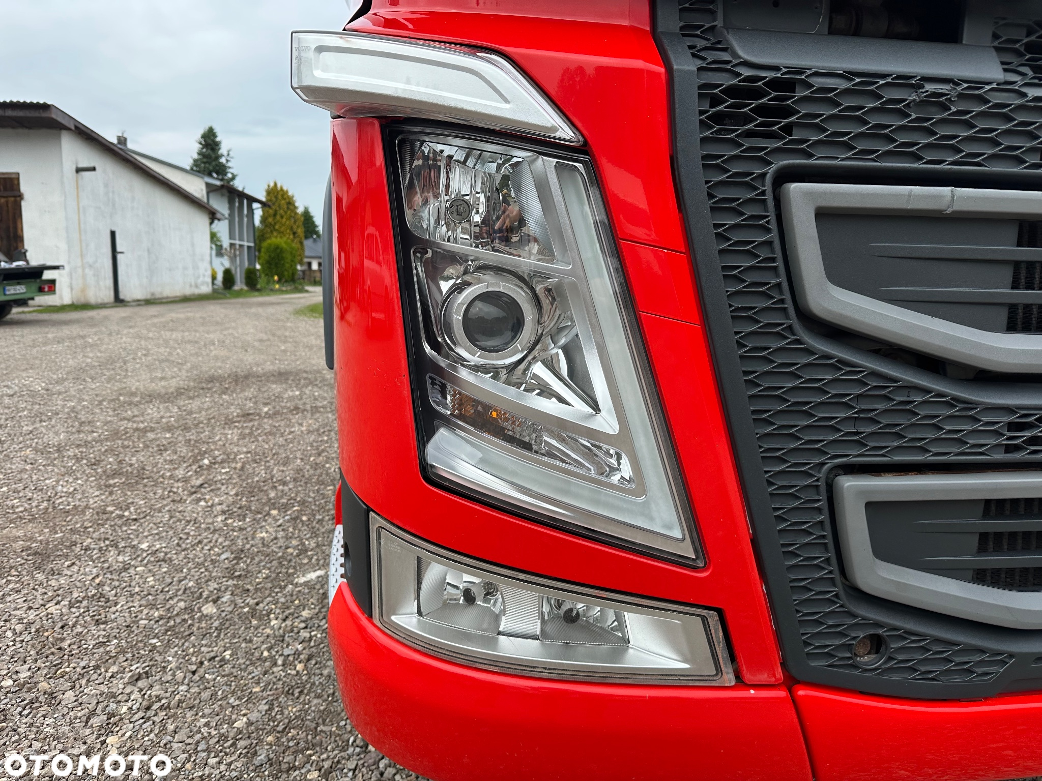 Volvo - 9