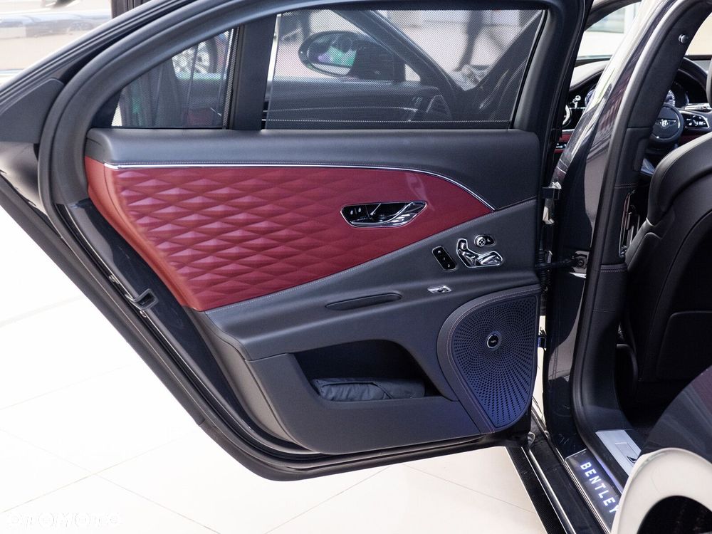 Bentley Flying Spur - 13