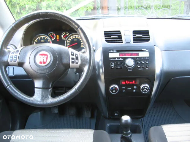 Fiat Sedici 1.6 16V 4x4 Emotion - 9