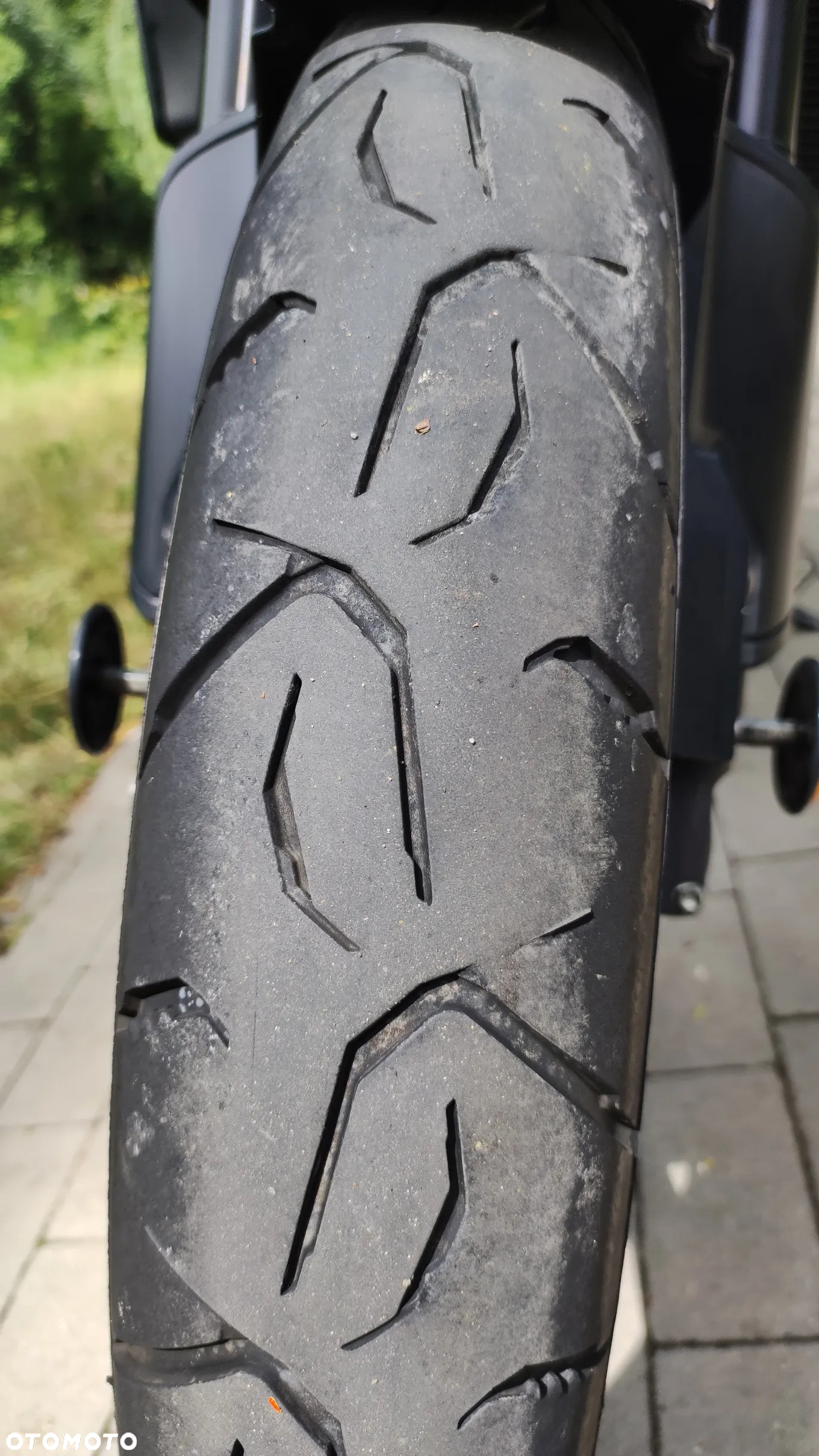 Suzuki V-STROM - 16