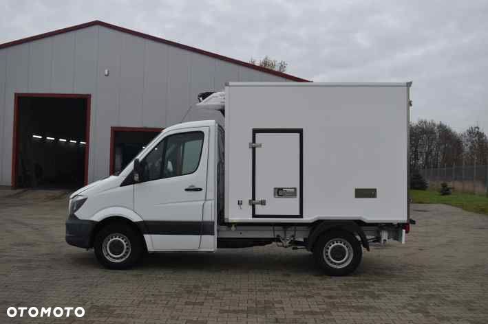 Mercedes-Benz Sprinter - 4