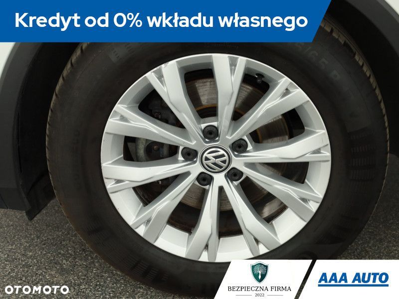 Volkswagen Tiguan - 13