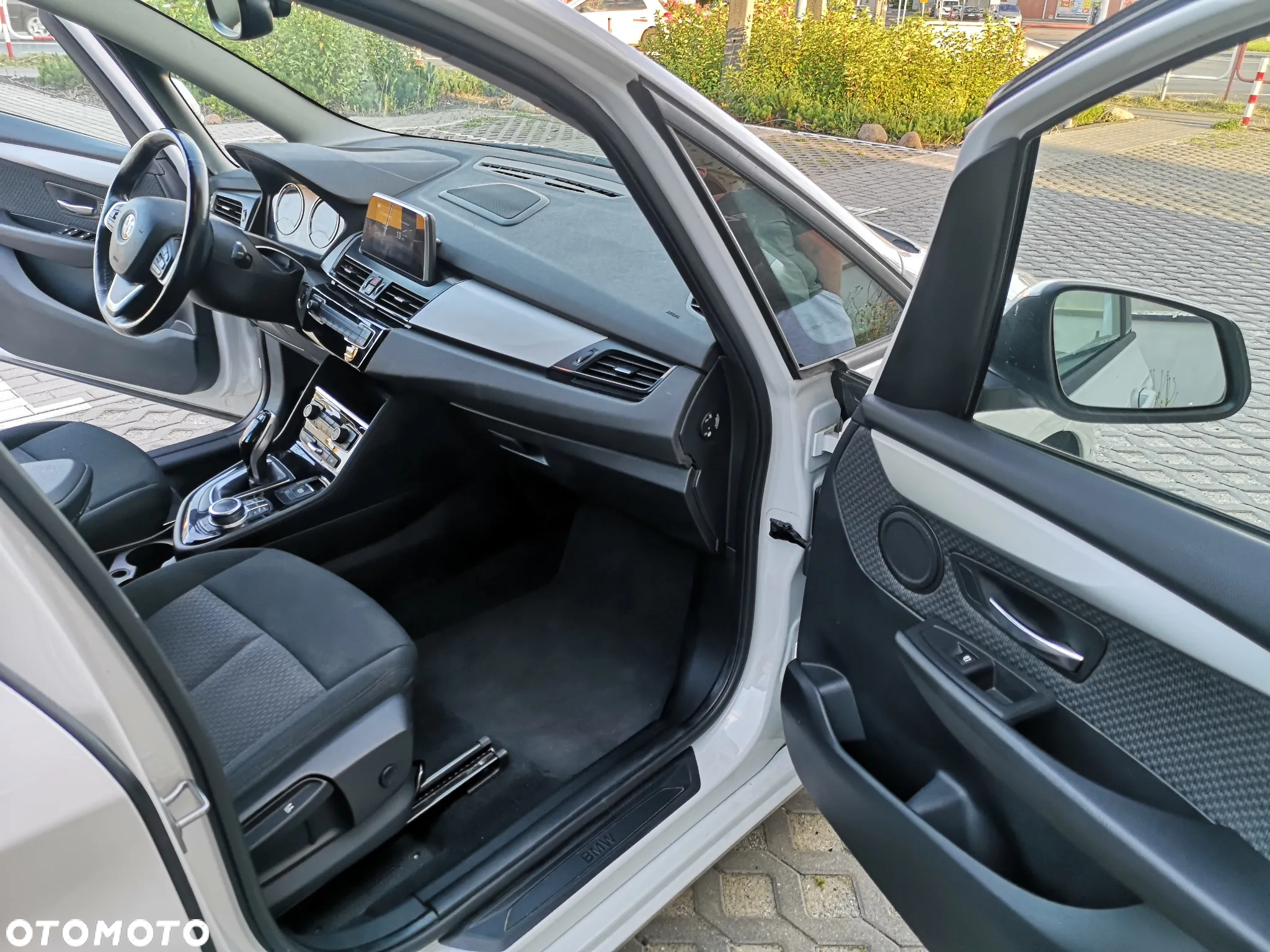 BMW Seria 2 218d xDrive Sport Line sport - 11