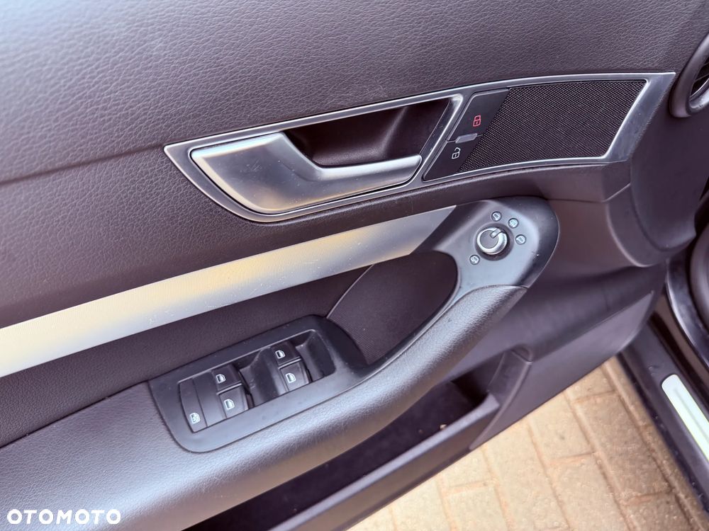 Audi A6 Avant 2.0 TDI Multitronic - 17