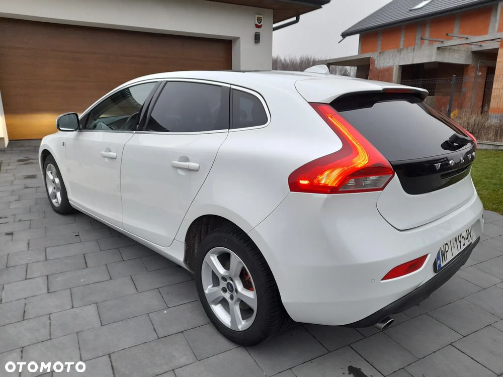 Volvo V40 D4 Ocean Race - 9