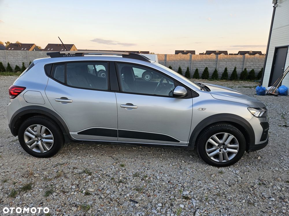 Dacia Sandero - 8