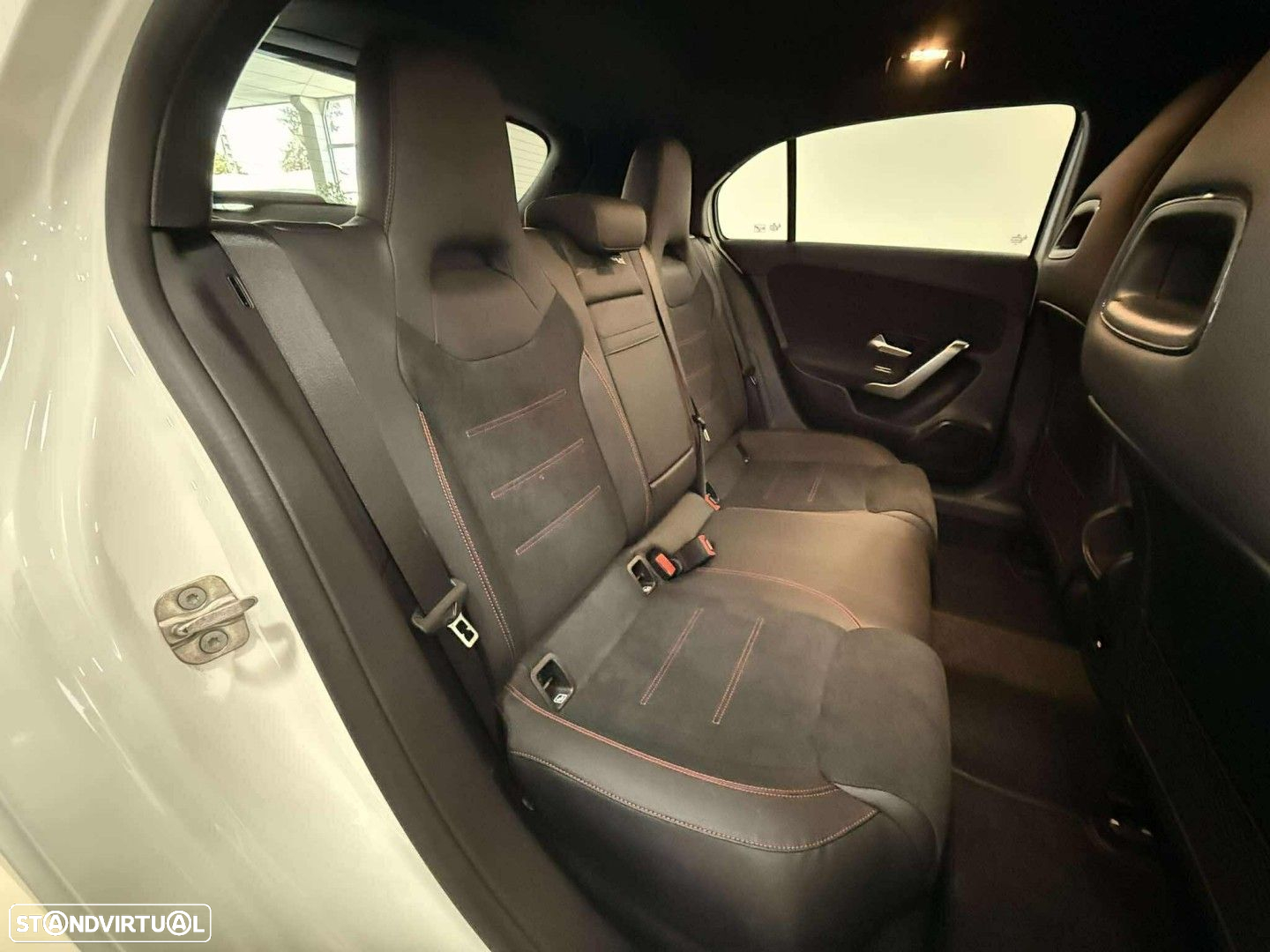Mercedes-Benz A 250 e - 14