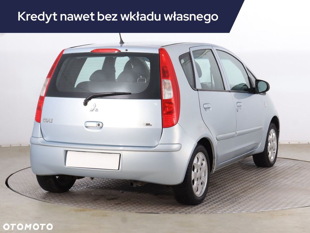 Mitsubishi Colt - 7
