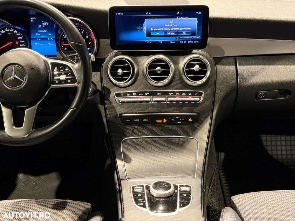 Mercedes-Benz C - 27