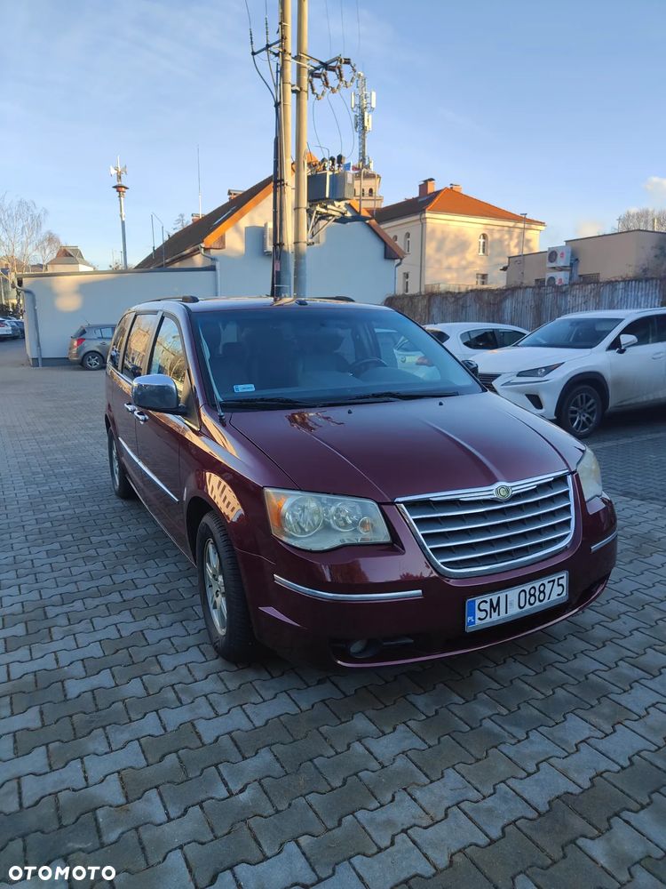 Chrysler Town & Country 4.0 Limited - 1