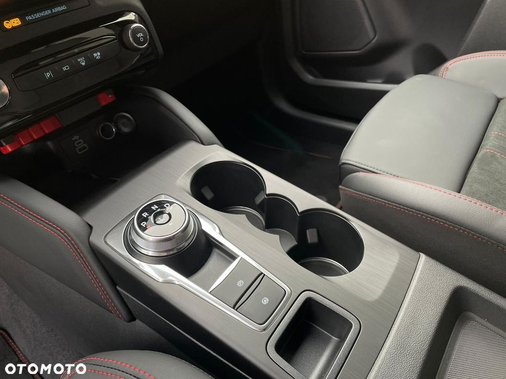 Ford Kuga - 17