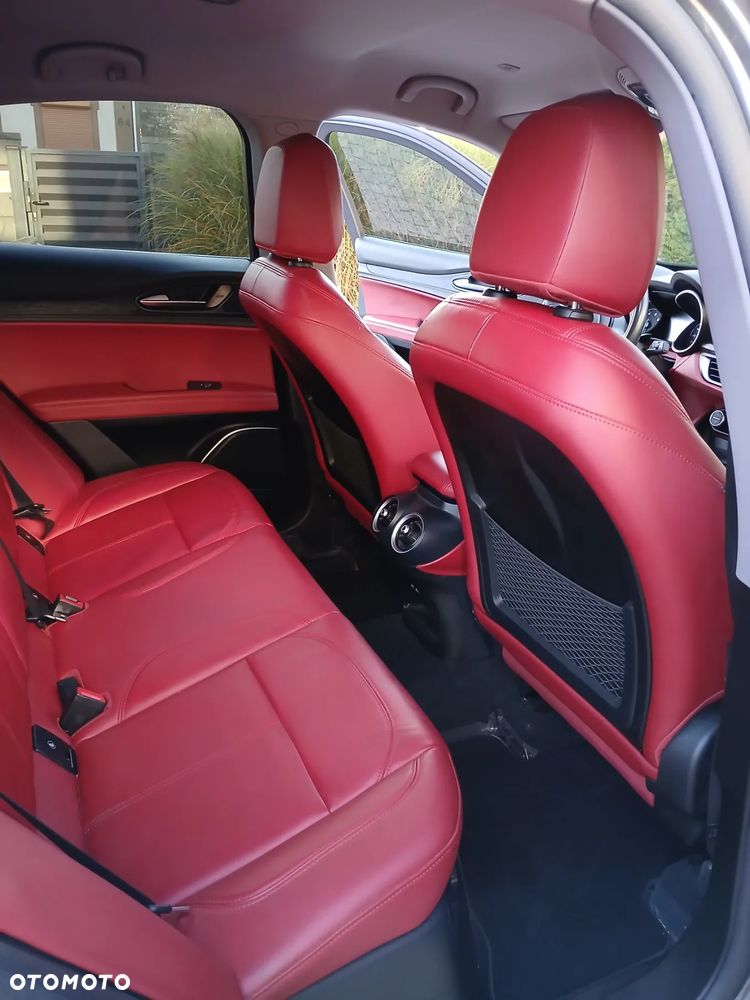Alfa Romeo Stelvio - 28