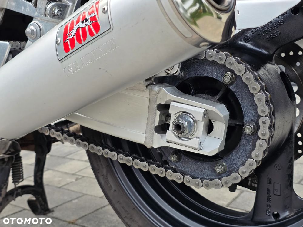 Yamaha XJR - 37