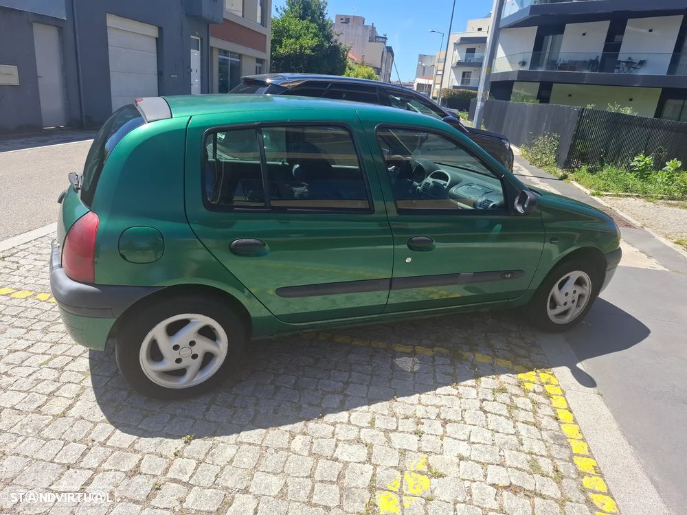 Renault Clio 1.2 RT - 3