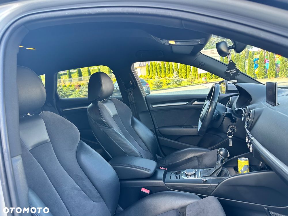 Audi A3 Sportback 2.0 TDI S tronic Ambiente - 4