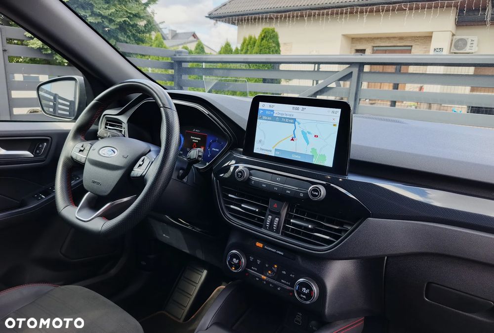 Ford Kuga 2.0 EcoBlue 4x4 ST-LINE X - 27