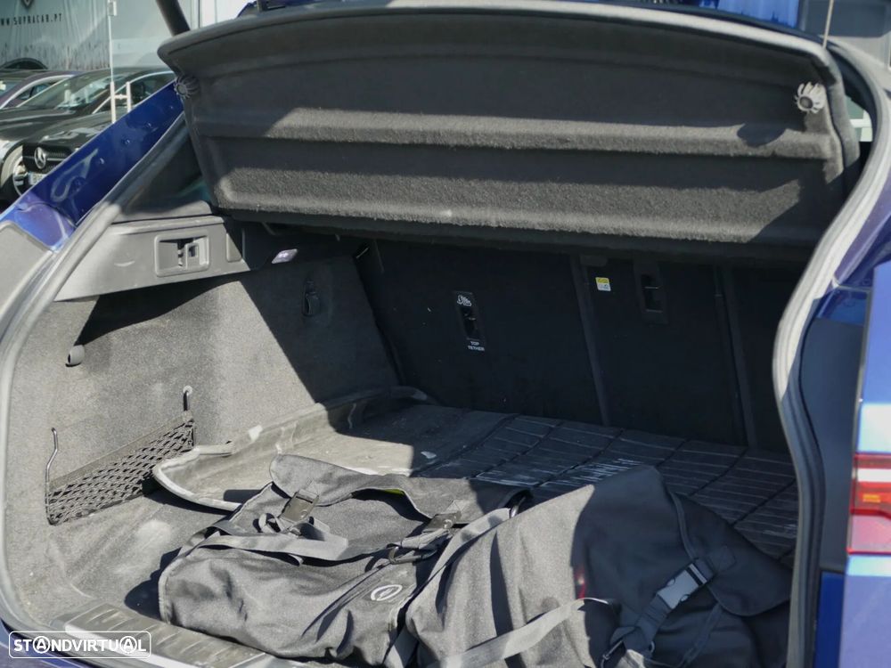 Jaguar F-Pace 2.0 P400e AWD R-Dynamic S - 34