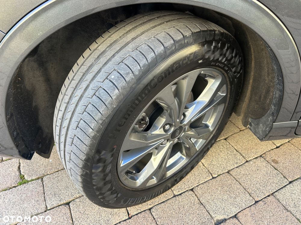 Ford Kuga 1.5 EcoBoost ST-LINE X - 27