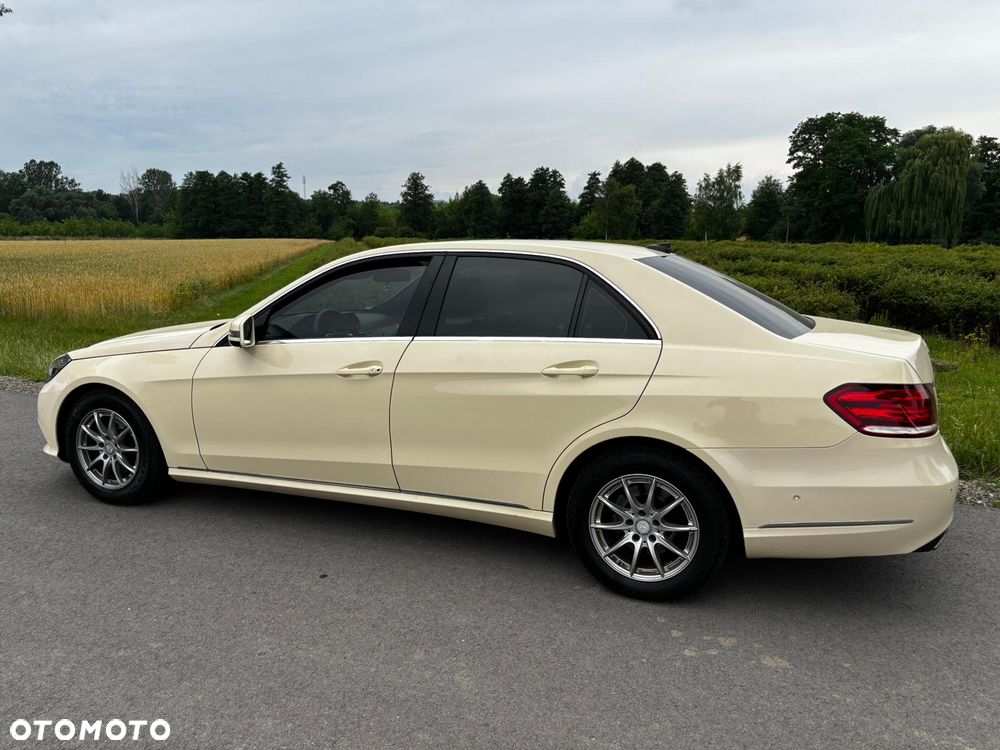 Mercedes-Benz Klasa E 220 BlueTEC 4Matic 7G-TRONIC Edition - 11