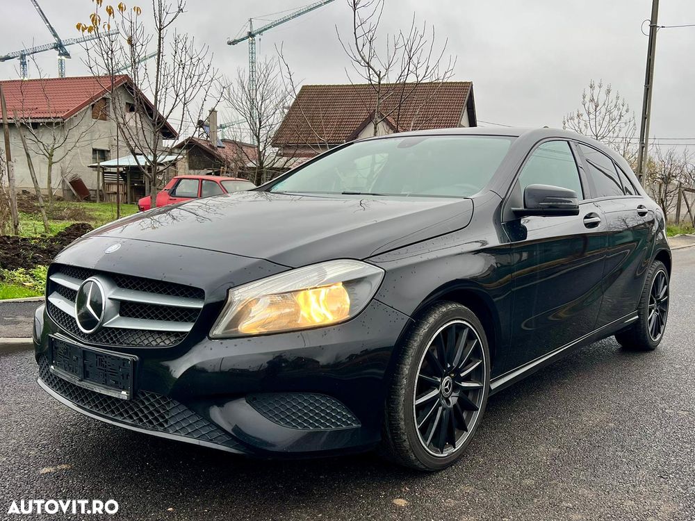 Mercedes-Benz A 180 (BlueEFFICIENCY) Style - 2
