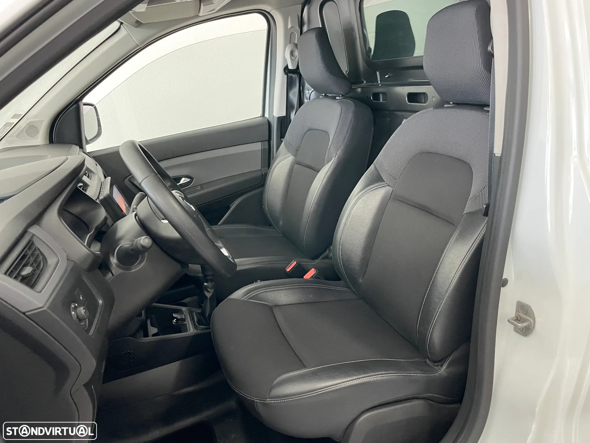 Renault EXPRESS 1.5 Blue DCI Advance - 5