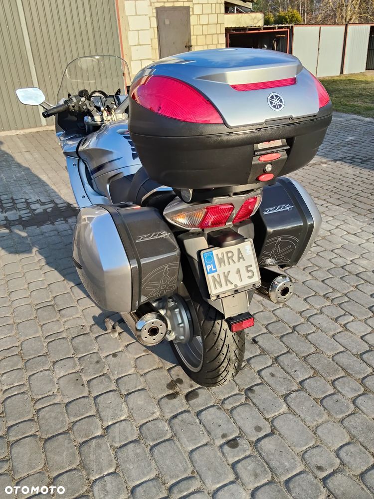 Yamaha FJR - 3