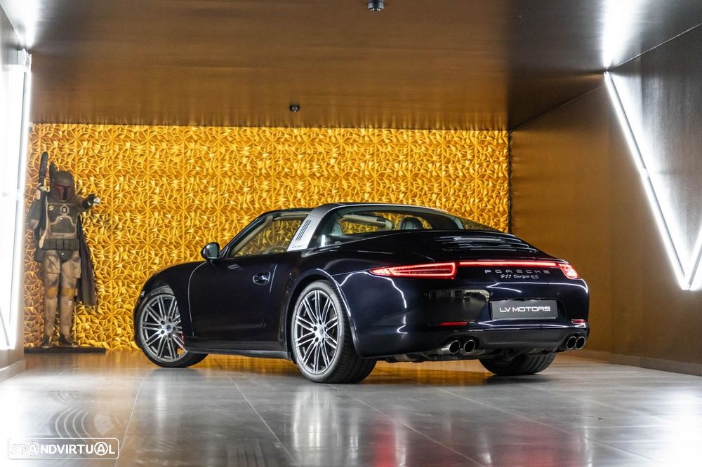 Porsche 911 Série F - 15