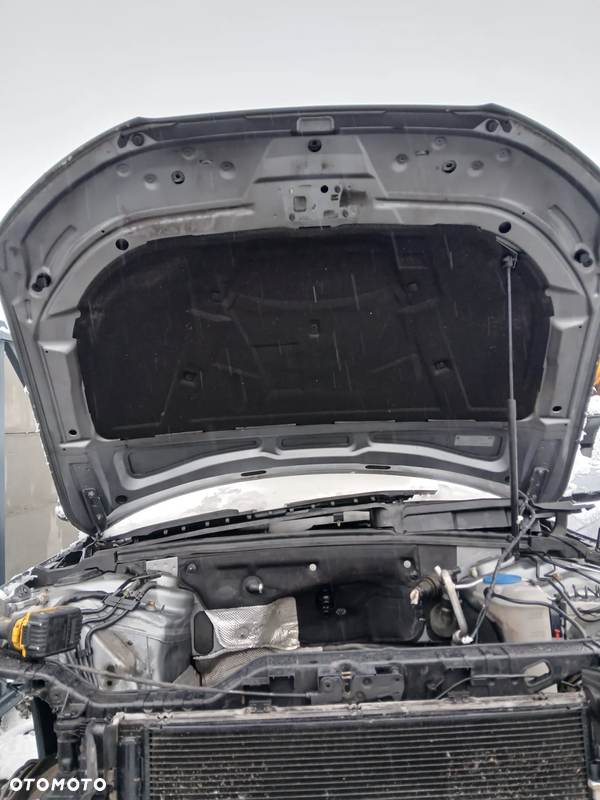 Audi A4 b8 lift Wygluszenie maski