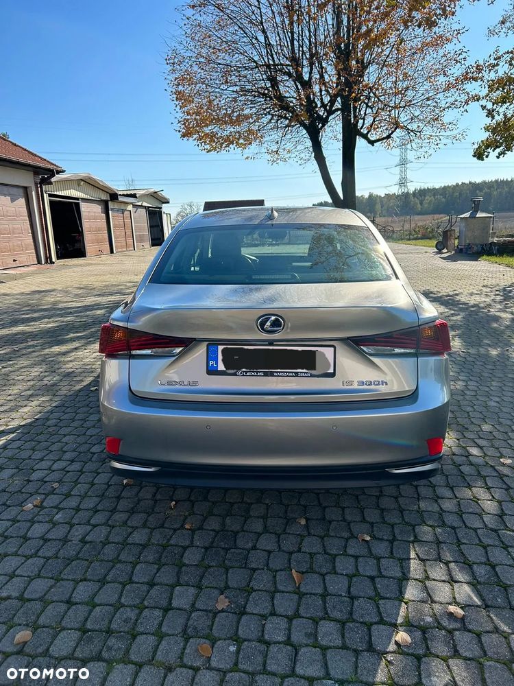 Lexus IS 300h Executive Line - 15