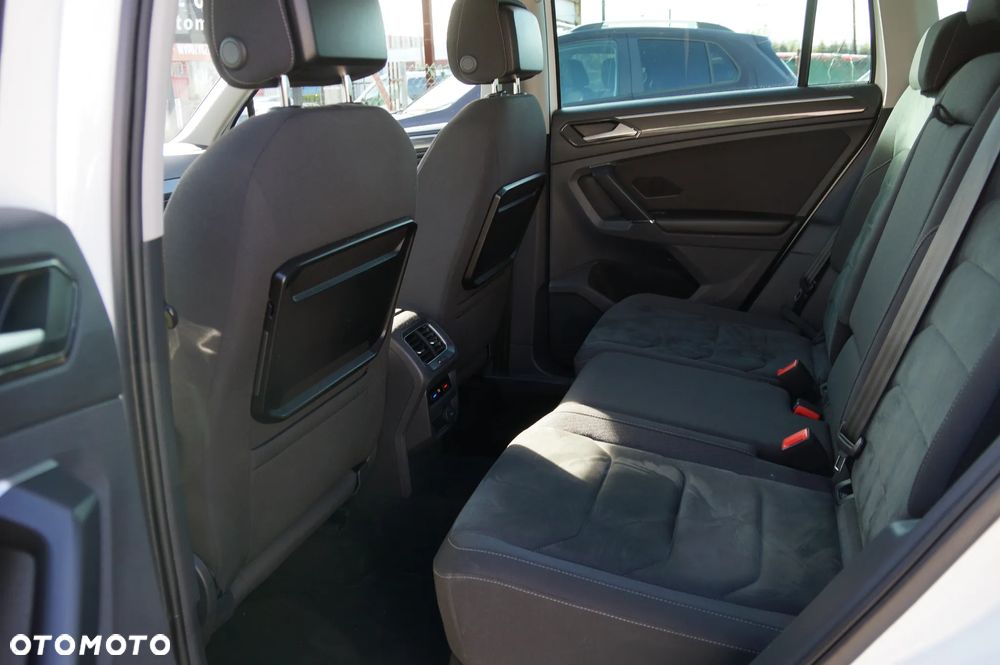 Volkswagen Tiguan 2.0 TDI SCR 4MOTION DSG Highline - 27
