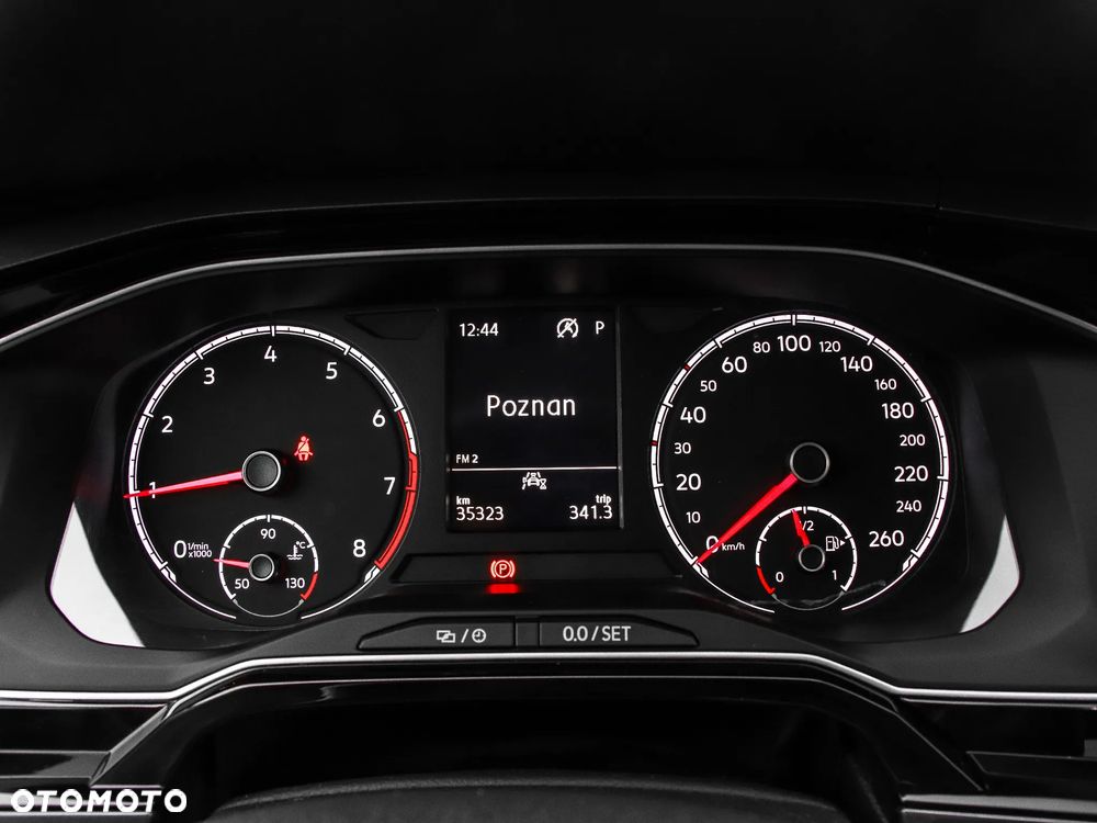 Volkswagen Polo - 18